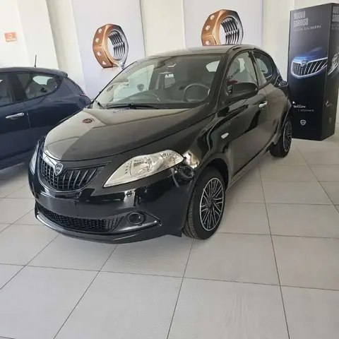 Used LANCIA YPSILON Hybrid 2024 Ad 