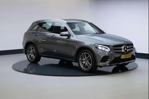 Used MERCEDES-BENZ CLASSE GLC Petrol 2017 Ad 