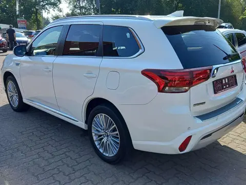 Used MITSUBISHI OUTLANDER Hybrid 2019 Ad 