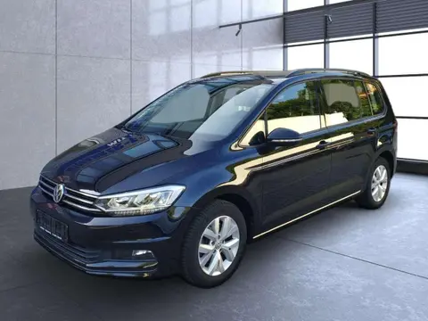 Used VOLKSWAGEN TOURAN Petrol 2019 Ad 