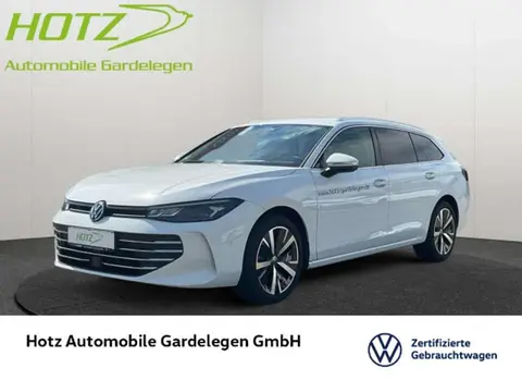 Used VOLKSWAGEN PASSAT Petrol 2024 Ad 