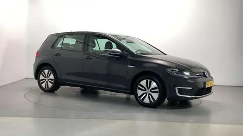 Annonce VOLKSWAGEN GOLF Électrique 2018 d'occasion 