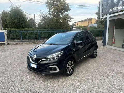 Used RENAULT CAPTUR Diesel 2018 Ad 