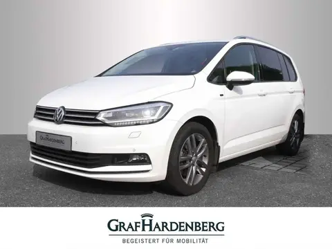 Used VOLKSWAGEN TOURAN Petrol 2018 Ad 