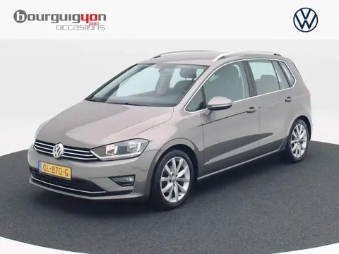 Used VOLKSWAGEN GOLF Petrol 2015 Ad 