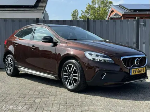 Annonce VOLVO V40 Essence 2018 d'occasion 