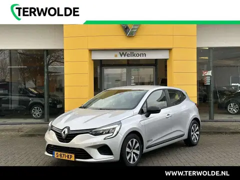 Used RENAULT CLIO Petrol 2023 Ad 