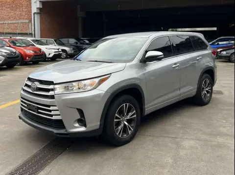 Annonce TOYOTA HIGHLANDER Essence 2017 d'occasion 