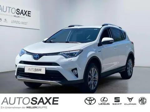 Used TOYOTA RAV4 Hybrid 2018 Ad Germany