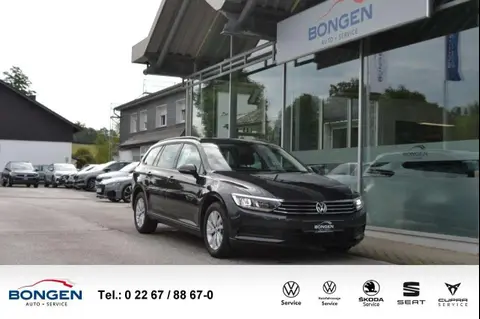 Used VOLKSWAGEN PASSAT Petrol 2018 Ad 