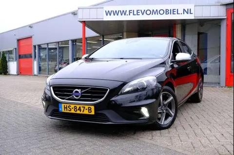 Used VOLVO V40 Diesel 2015 Ad 