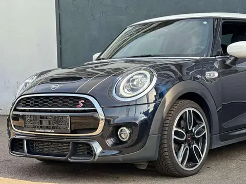 Annonce MINI COOPER Essence 2020 d'occasion Allemagne