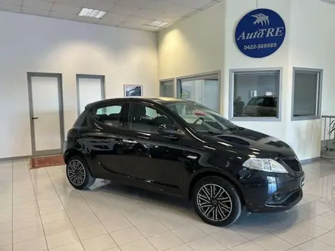 Used LANCIA YPSILON Hybrid 2021 Ad 