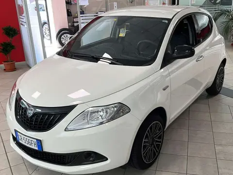 Used LANCIA YPSILON Hybrid 2023 Ad 