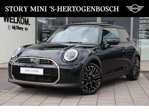 Used MINI COOPER Petrol 2024 Ad 