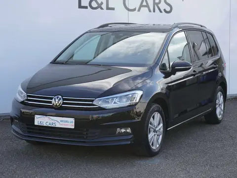 Used VOLKSWAGEN TOURAN Petrol 2022 Ad 