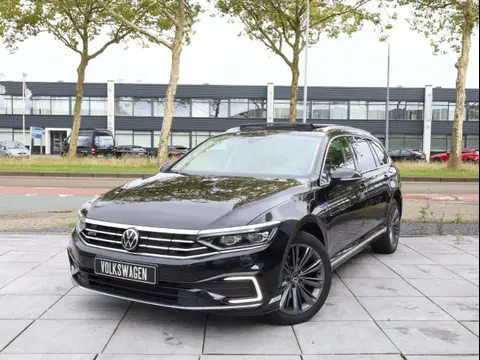 Used VOLKSWAGEN PASSAT Hybrid 2021 Ad 