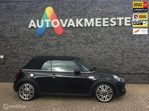 Used MINI COOPER Petrol 2019 Ad 