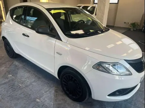 Annonce LANCIA YPSILON Essence 2018 d'occasion 