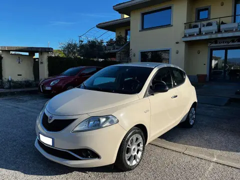 Annonce LANCIA YPSILON Essence 2015 d'occasion 