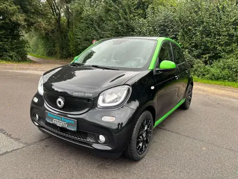 Used SMART FORFOUR Electric 2017 Ad 