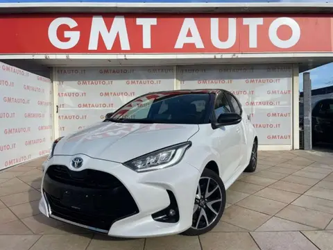 Used TOYOTA YARIS Hybrid 2021 Ad 