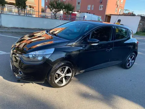 Used RENAULT CLIO Petrol 2015 Ad 