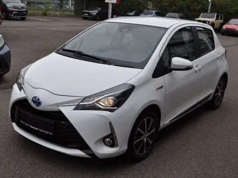 Used TOYOTA YARIS Hybrid 2018 Ad Germany