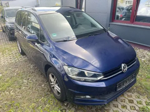 Used VOLKSWAGEN TOURAN Petrol 2017 Ad 