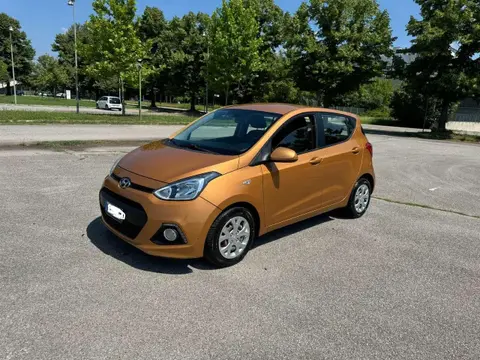 Used HYUNDAI I10 LPG 2015 Ad 