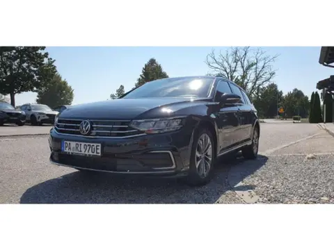 Used VOLKSWAGEN PASSAT Hybrid 2020 Ad 