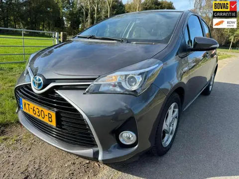 Used TOYOTA YARIS Hybrid 2016 Ad 