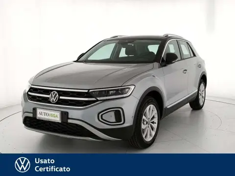 Used VOLKSWAGEN T-ROC Diesel 2023 Ad 