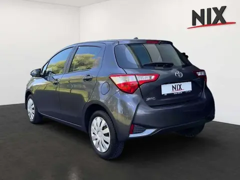 Annonce TOYOTA YARIS Essence 2017 d'occasion Allemagne