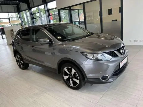 Used NISSAN QASHQAI Petrol 2016 Ad Germany