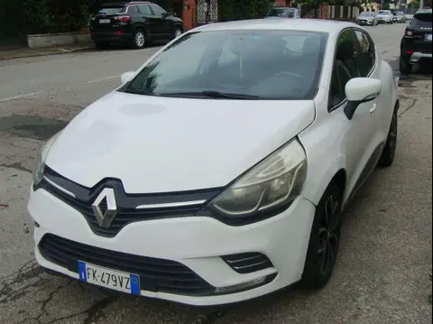 Used RENAULT CLIO Diesel 2017 Ad 