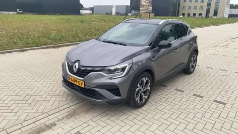 Used RENAULT CAPTUR Hybrid 2022 Ad 