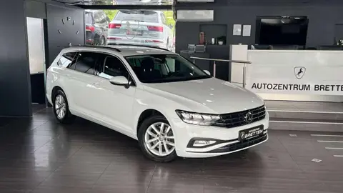 Used VOLKSWAGEN PASSAT Petrol 2020 Ad 