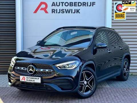 Used MERCEDES-BENZ CLASSE GLA Hybrid 2021 Ad 