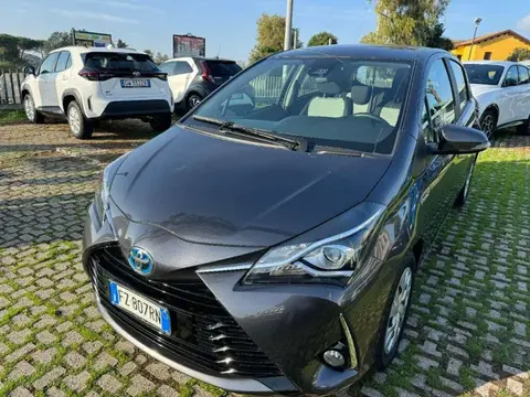 Used TOYOTA YARIS Hybrid 2019 Ad 