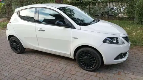 Used LANCIA YPSILON Hybrid 2022 Ad 