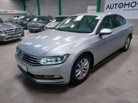 Used VOLKSWAGEN PASSAT Petrol 2019 Ad Belgium