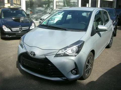 Annonce TOYOTA YARIS Essence 2018 d'occasion Allemagne