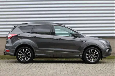 Used FORD KUGA Petrol 2018 Ad 