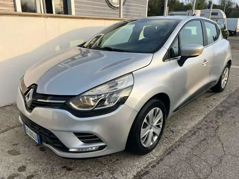 Annonce RENAULT CLIO Diesel 2017 d'occasion 