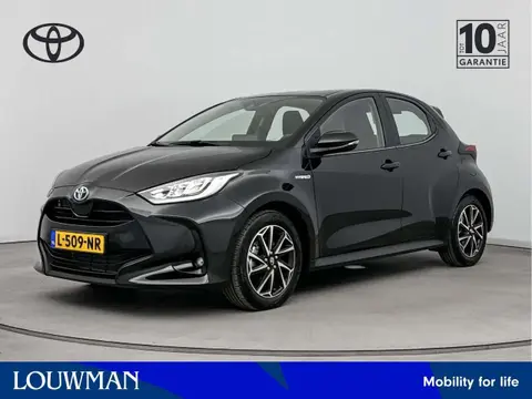 Used TOYOTA YARIS Hybrid 2021 Ad 