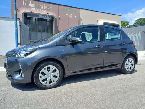 Used TOYOTA YARIS Hybrid 2018 Ad 