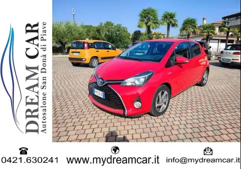 Used TOYOTA YARIS Hybrid 2017 Ad 