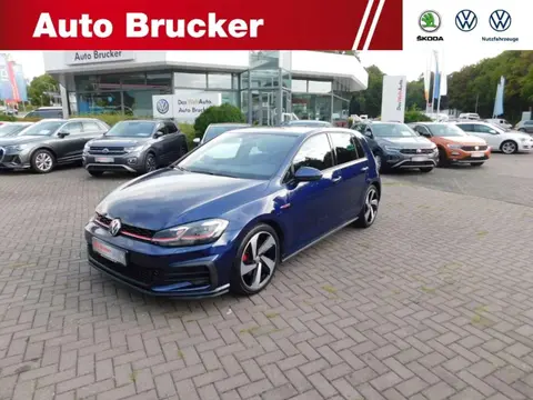 Used VOLKSWAGEN GOLF Petrol 2017 Ad 