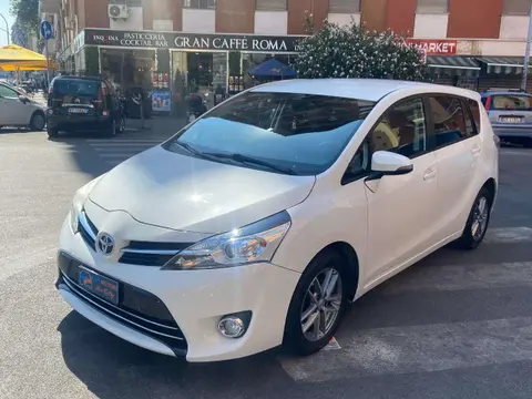 Used TOYOTA VERSO Diesel 2015 Ad 